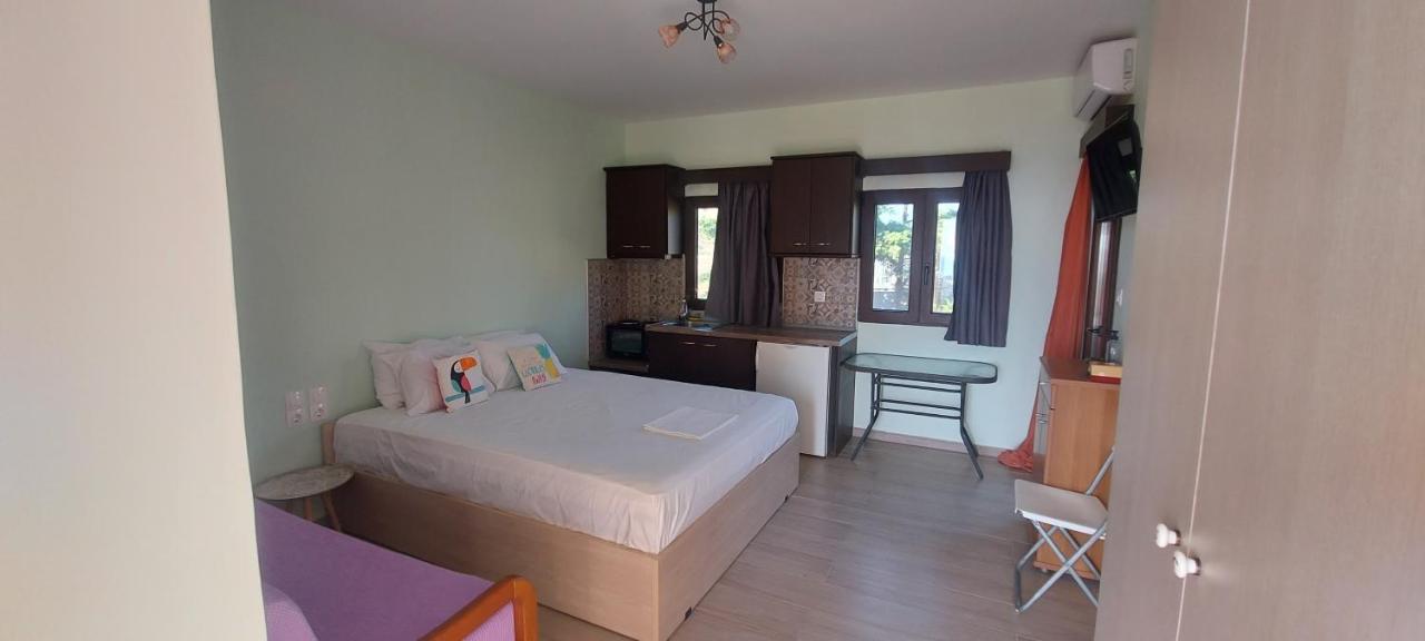 Golden View Apartments Myrina Limnos 外观 照片